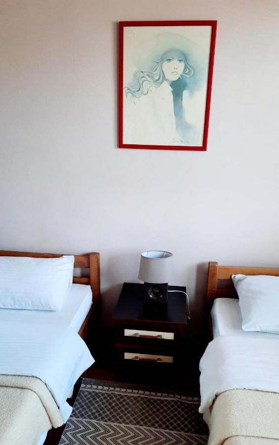 Apartmani Rale Rooms Lukavica Exterior photo