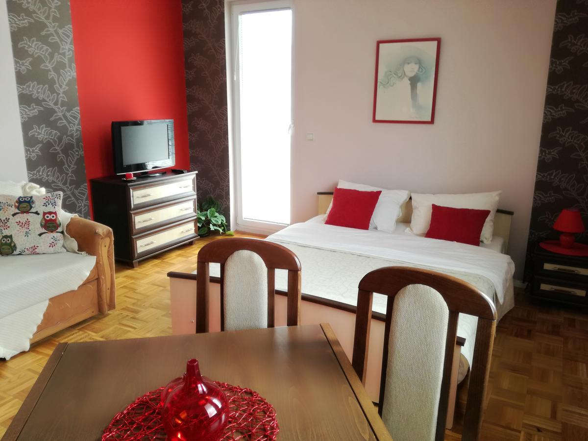 Apartmani Rale Rooms Lukavica Exterior photo